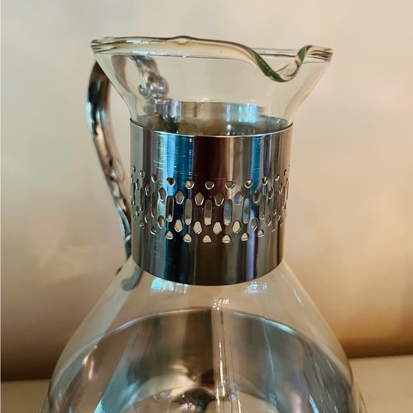 Vintage Ornate Silver plated Corning Carafe Serving Heat Proof Glass Pitcher - Picture 6 of 14